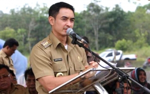 Klarifikasi Pengacara Soal Video Viral Pria Mirip Zumi Zola Berkeliaran Bebas