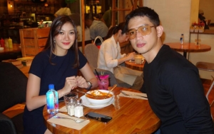 Beredar Video Rezky Aditya Pemotretan Prewedding, Warganet Kira Mantan Ely Sugigi