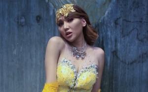 Berkonsep Mewah, Lucinta Luna Akhirnya Rilis Video Klip 'Semalam Bobo di Mana'