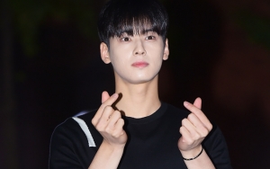 Sendu di Pemotretan Baru, Cha Eunwoo Harapkan Ini Usai Bintangi 'Gangnam Beauty'