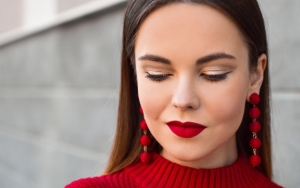 Cara Memilih Lipstik Merah yang Tepat
