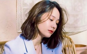 Sering Disebut Jutek, Kru Sebut Krystal Baik Meski Jarang Tersenyum