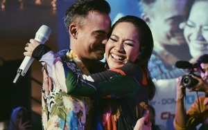 Poster Banner Dirinya 'Dicuri' Ashraf Sinclair, Bunga Citra Lestari: Teraneh