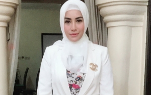Batal Nikah dengan Anggota DPRD Sidrap, Shinta Bachir Dugem dan Lepas Hijab Lagi?