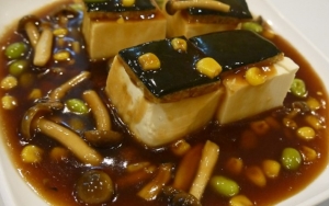Loving Hut Vegan Cuisine Waralaba Vegan Paling Hits