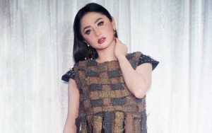Pakaian Ketat Saat Manggung Dikritik, Dewi Persik Beri Tanggapan Santai