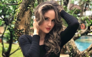 Keturunan Bule dan Dibalut Busana Jawa Modern, Cinta Laura Tuai Pujian