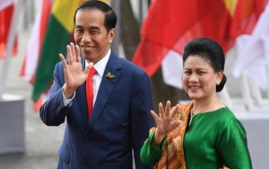 Tagar #JokowiIrianaRomantis Trending, Begini Drama Romantis Presiden Jokowi Ala Netizen