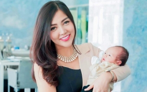 Bella Shofie Pose Seksi Bareng Geng Sosialita, Ini Rahasia Bayinya Seganteng Nabi Yusuf