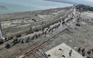 Pantai Taman Ria Luluh Lantak Akibat Tsunami
