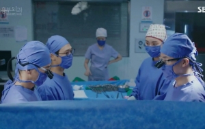 Penggunaan Lem untuk Bahan Perekat Jantung di 'Heart Surgeons' Jadi Perdebatan Netter 