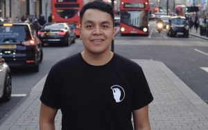 Tampil di Konser Amal '100 Biduan 100 Hits' untuk  Palu-Donggala, Tulus Mengaku Senang