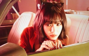 Tiffany SNSD Jadi Idol Wanita Pertama Hadiri Karpet Merah AMAs 2018