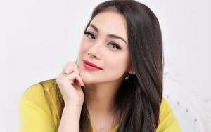 Unggah Foto Tanpa Riasan, Wajah Celine Evangelista Disebut Makin Bule