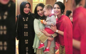 Nagita Slavina Foto Bareng Sang Ibu dan Adik, Netter Melihat Perubahan Ini