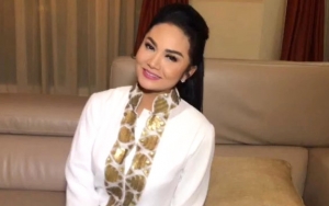 Krisdayanti Rayakan Ulang Tahun Sang Bunda, Kue Super Cantik Curi Perhatian Netter