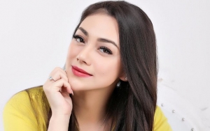 Bagikan Foto Pakai Kerudung, Celine Evangelista Dipuji Cantiknya Keterlaluan