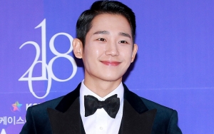 APAN 2018: Jung Hae In Sapa Kembaran dan Pamerkan Senyum Tampan
