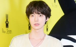 Ingatkan Fans Nonton 'Beauty Inside', Senyum Tak Ikhlas Ahn Jae Hyun Jadi Sorotan 