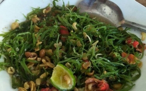 Rujak Bulung/Rumput Laut Khas Bali