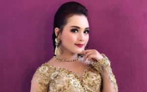 Cuma Anggap Sule Kakak Meski 'Dijodohkan' Netter, Ini 6 Potret Pesinden Cantik Rita Tila