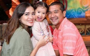 Usia Kepala Empat, Yasmine Wildblood Ungkap Suami Mulai Pikun