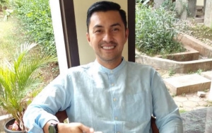 Tak Hanya Tampan, Putra Anjasmara Ternyata Atlet Hoki Es Berprestasi