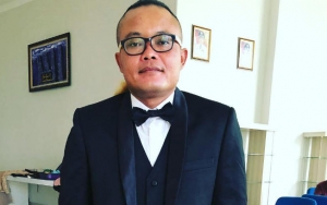 Sule Sebulan Cerai Pamer Mobil Mewah Miliaran Rupiah, Eks Istri Disindir Panas dan Nangis di Pojokan