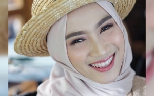 Heboh Melody Eks JKT48 Ditimpuk di Mall Hingga Nangis, Pelakunya Fans Tak Mau Ditinggal Nikah?