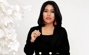 Hari Pernikahan Makin Dekat, Kecantikan Evi Masamba di Acara Pengajian Jelang Nikah Banjir Pujian