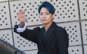 Umbar Lengan Penuh Tato, Amber Dituduh Lesbian