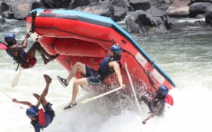 Tetap Tenang Saat Perahu Terbalik