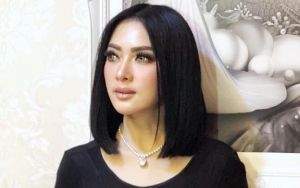 Tampil Kece di Singapura, Netter Syok Lihat Syahrini Pakai Kaus Super Murah