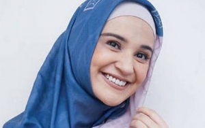 Shireen Sungkar dan Sejumlah Artis Ungkap Pengalaman Pertama Berhijab