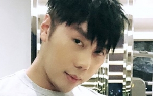 Percaya Diri dengan Warna Rambut Baru, Roy Kiyoshi Dipuji Tampan Mirip Oppa Korea