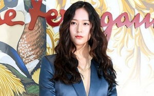 Cantik Berbalut Brand Mewah dari Kepala Sampai Kaki, Krystal Disebut Mirip Ahjumma