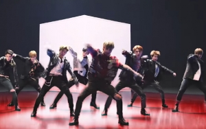 SM Rilis MV Comeback EXO 'Tempo' Versi Mandarin, Akhirnya Lay Tak Cuma Jadi Cameo