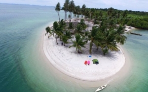 Pantai Pulau Abang Dengan Daya Tarik Keindahan Lautnya