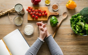 Membuat Catatan Makanan yang Akan Dikonsumsi