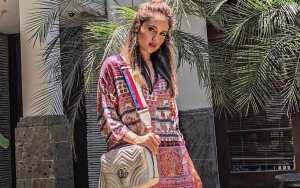 Pose Pegang Minuman Usai Berolahraga, Cinta Laura Malah Diprotes Warganet