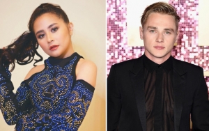 Terpesona Saat Nonton Film, Prilly Latuconsina Koleksi Foto Ben Hardy Tanpa Busana