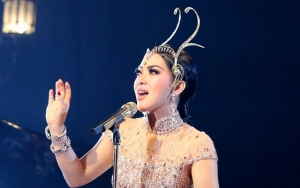 Syahrini Dihujat Sombong Karena Isu Mau Nikah dengan Eks Luna Maya, Begini Perlakuannya Pada Pelayan