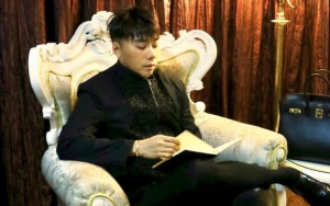 Biasa Misterius, Roy Kiyoshi Bikin Netter Kaget Saat Bisa Bermain Piano