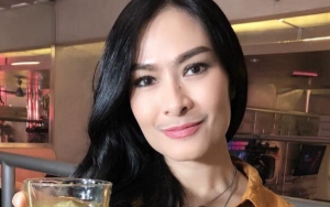 Pakai Baju Seksi Pamer Belahan Dada dan Paha, Iis Dahlia Kembali Dihujat