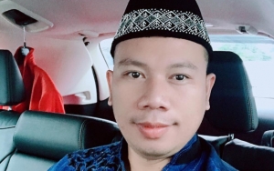 Mbah Mijan Bongkar 'Kebohongan', Video Vicky Prasetyo Mewek dan Ibunya Jadi Tertawaan
