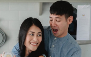 Tara Budiman Belajar Romantis Hingga Pose 'Monyong' Mau Cium Istri