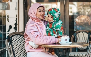Rachel Vennya Curhat Pertama Kali Pakai Turban, Warganet Malah Salah Fokus Amati Ekspresi Xabiru