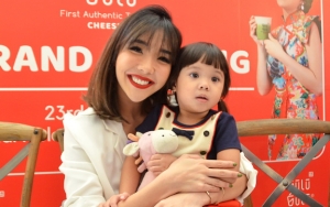 Tagar #SaveGempi Sempat Trending Pasca Gugat Cerai Gading, Begini Komentar Gisella