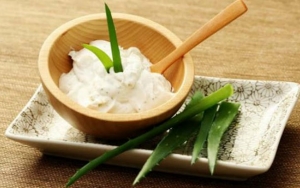 Scrub Lidah Buaya untuk Bibir yang Menghitam
