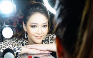 Pamer Foto Cantik Bak Boneka, Maia Estianty Minta Pendapat Warganet Soal Gaya Rambut